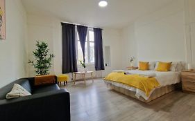 Spacious 4 Bedrooms Apartment For 10 Near Marble Arch
